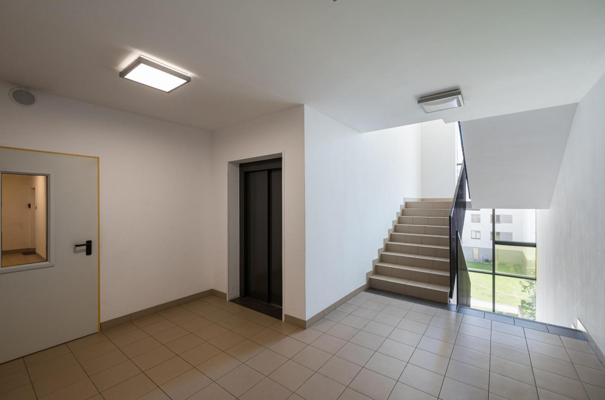 Wola Jana Kazimierza Chic Apartment Warschau Buitenkant foto